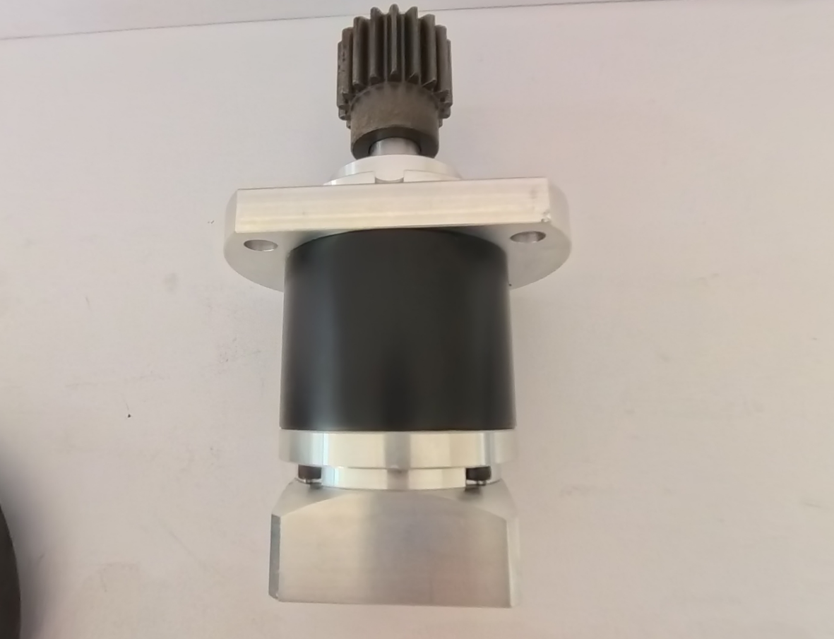 Small gear reducer selection guide for machinery applications